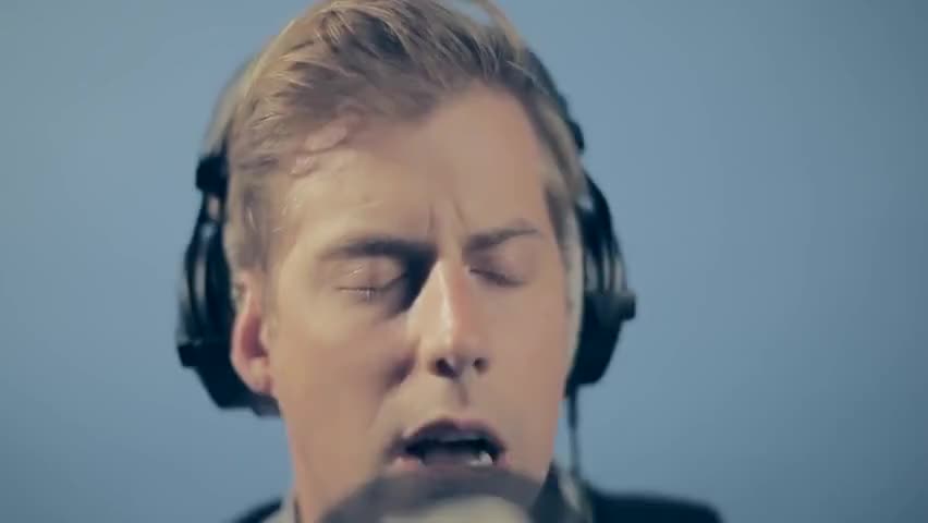 Quiz for What line is next for "Andrew McMahon in the Wilderness - Cecilia And The Satellite (Toy Version)"? screenshot