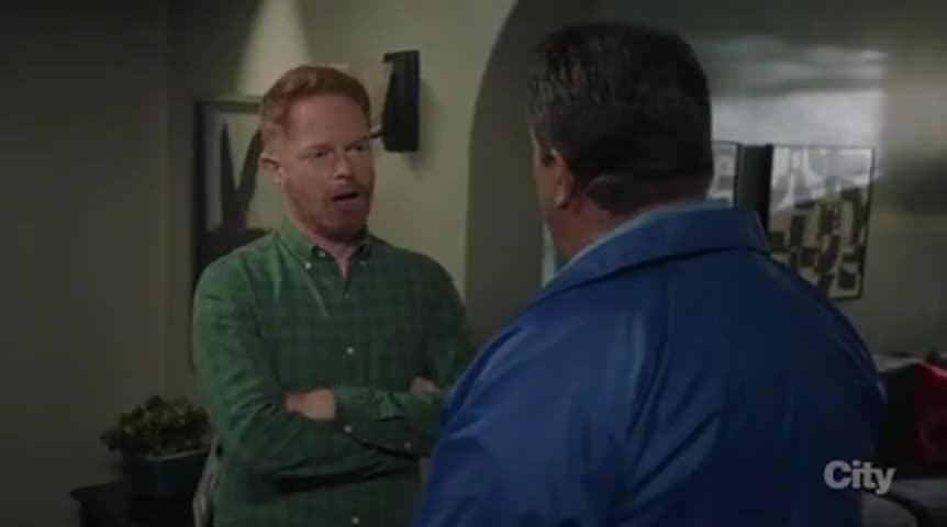 YARN, Good morning, everyone., Modern Family (2009) - S08E03 Blindsided, Video gifs by quotes, c8b2f1f5