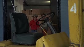 - You can't drive no forklift. - I can drive any forkin' thing around.