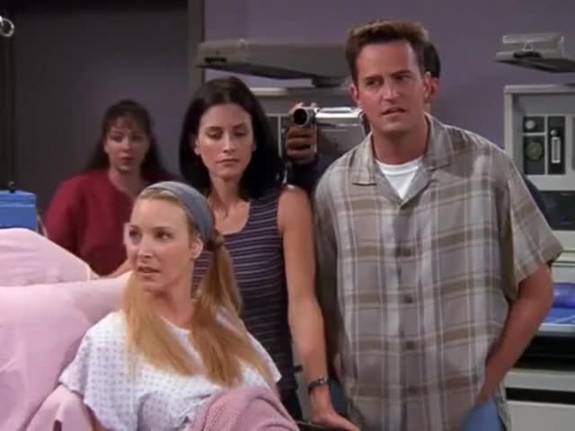 YARN, Happy Birthday., Friends (1994) - S05E03 The One Hundredth, Video  gifs by quotes, dc1e3976