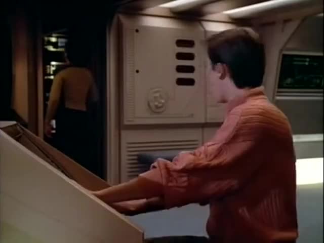 Quiz for What line is next for "Star Trek: The Next Generation "? screenshot