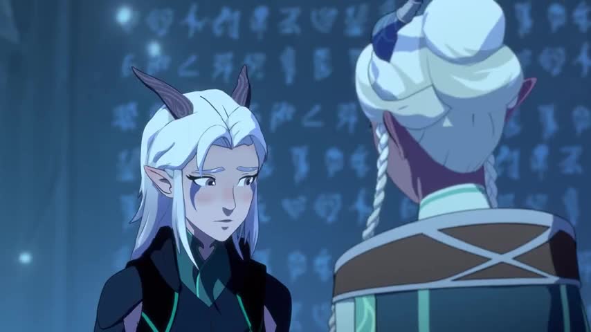 Rayla, look at the moon.