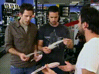 YARN | If you want it to be a bicep, it needs more veins. | It's Always  Sunny in Philadelphia (2005) - S03E03 Dennis and Dee's Mom is Dead | Video  clips by quotes | 61214910 | 紗