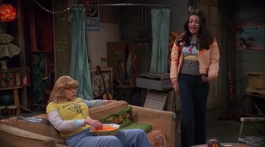 - I hate that. - Kelso and Fez are on their way back from bowling.