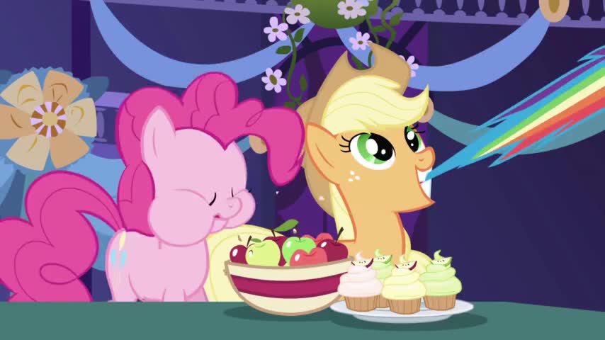 Clip image for '(Pinkie Pie squeaking)
