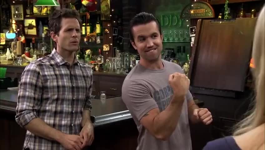 The Gang Recycles Their Trash - It's Always Sunny in Philadelphia S08E...