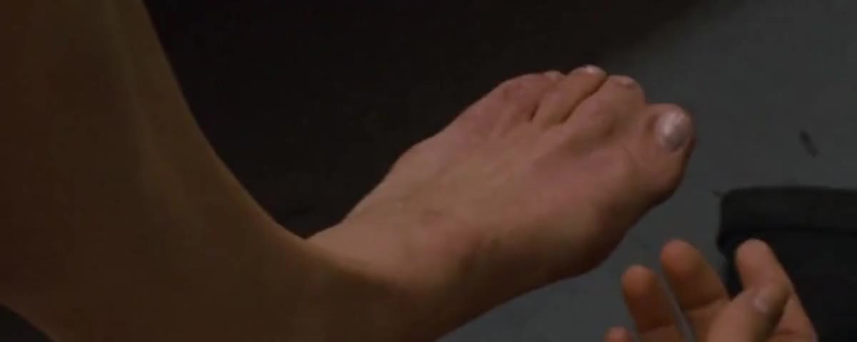 Behind the Scenes of Natalie Portman's Broken Legs and Peeled Skin. Black  Swan. - YouTube